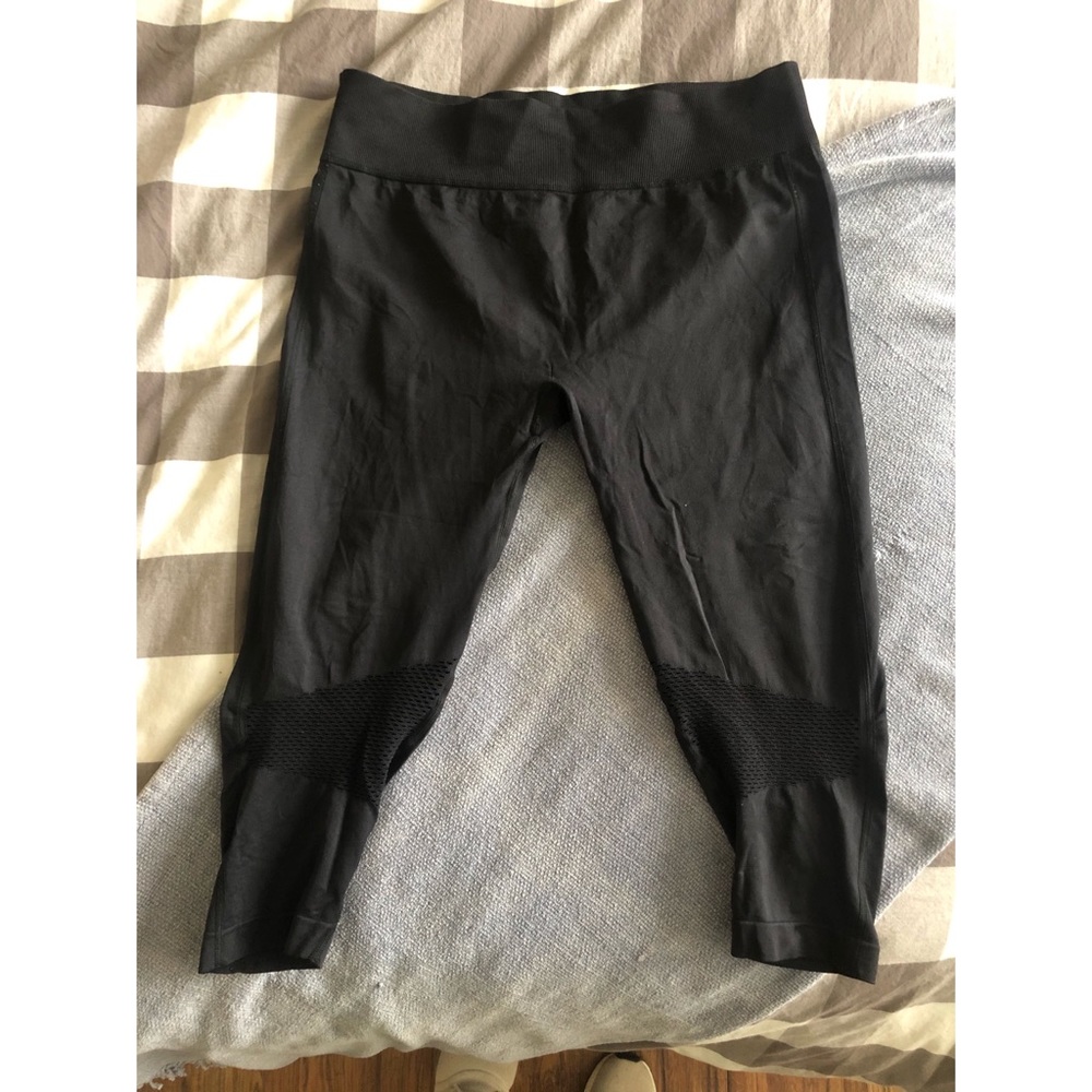 FABLETICS CROP BUNDLE